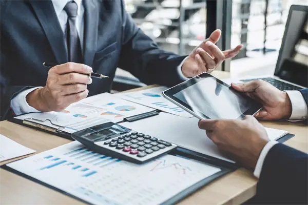 Couple receiving a professional financial consultation