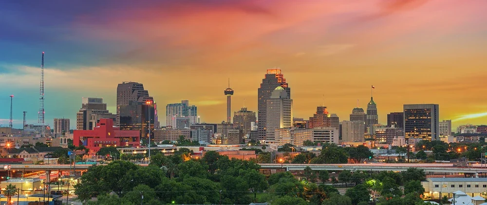 San Antonio, Texas, USA downtown skyline at dusk